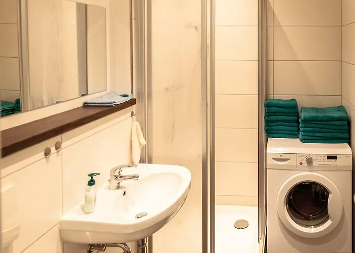 Tarata Halle (Saale)